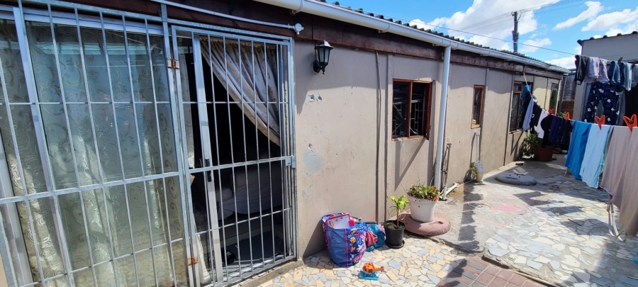 4 Bedroom Property for Sale in Sunbird Park Western Cape